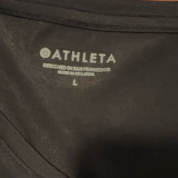Athleta Womens Black Short Twisted Bottom Long Sleeve Tee. Size L - Picture 9 of 9